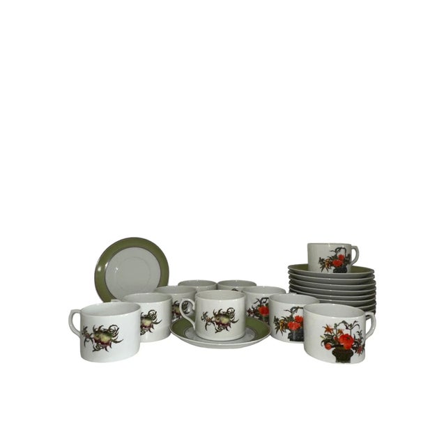 Mottahedeh Late 20th Century Mottahedeh Teacups With Saucers in 18th Century Chinese Woodblock Pattern From the British Museum - 21 Pieces For Sale - Image 4 of 12