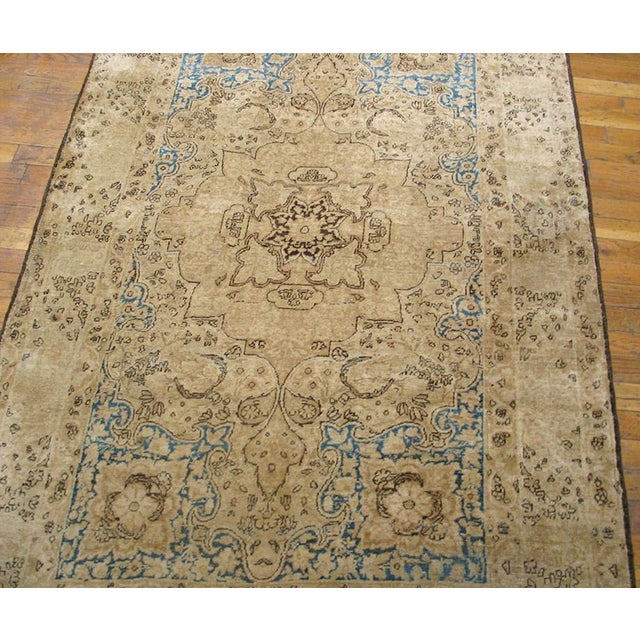Persian 1890s Tan Camel Medallion Antique s.e. Kirman Lavar Carpet 4' X 6'4" Wool Knotted Rug For Sale - Image 3 of 5