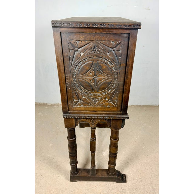 1930s 20th Century Spanish Carved Wood Cabinet For Sale - Image 5 of 18