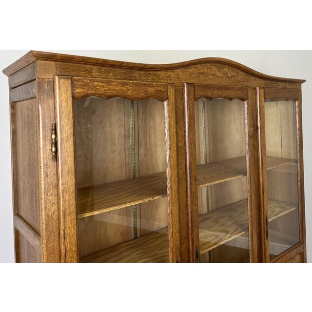 Wood Vintage French Louis XIV Glazed Oak Display Cabinet For Sale - Image 7 of 11
