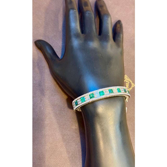 6.18 Carats Natural Zambian Emerald and 1.54 Cts Diamond BANGLE in 14k Gold For Sale - Image 12 of 18