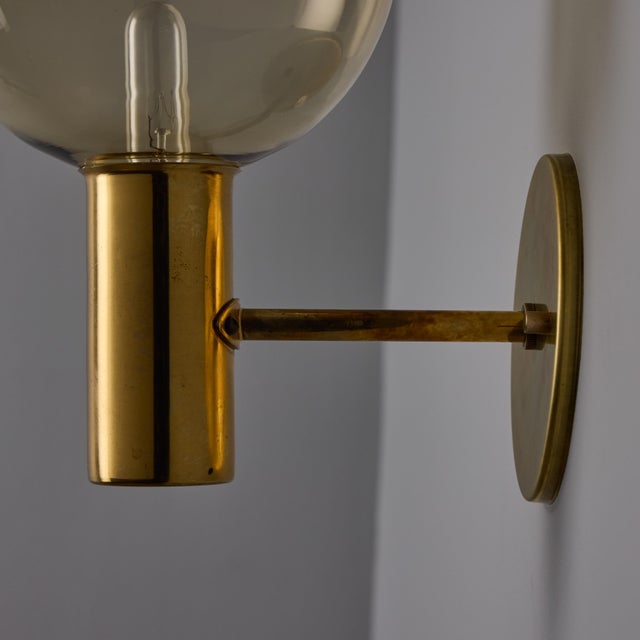 1960s Hans Agne Jakobsson #V149 Glass & Brass Wall Lamp for Markaryd For Sale - Image 10 of 13