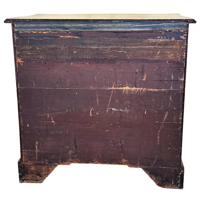 Brown Georgian Mahogany Serpentine Chest of Drawers, 1760 For Sale - Image 8 of 10