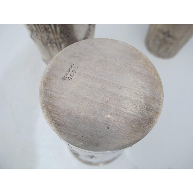 Metal Late 19th Century Art Nouveau Sterling Silver Floral Garland Engraved Water Glass Tumbler Set of 4 For Sale - Image 7 of 10