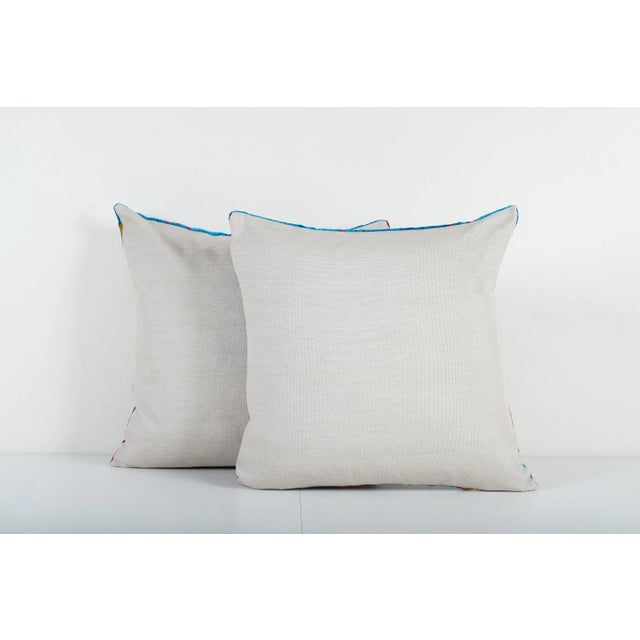 1990s Red and Blue Floral Tulip Ikat Velvet Cushion Cover - A Pair 20'' X 20'' For Sale - Image 5 of 5