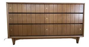 1960s Kroehler Mid-Century Modern Dresser With Drawers