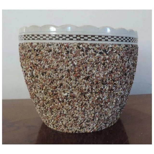 Sand Antique 18th / Early 19th Century English George III Staffordshire Pearlware Mochaware Sanded Flower Pot Cachepot For Sale - Image 8 of 10