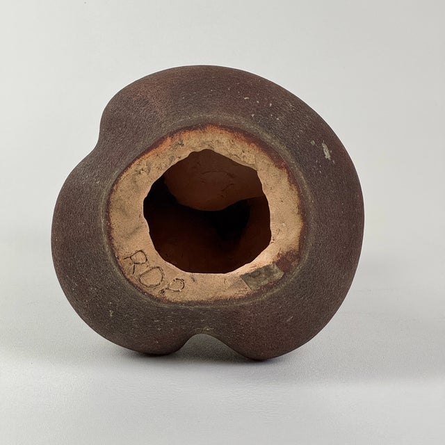 Brown 1980s Ruth Dian Pumphrey Untitled Towering Ceramic Sculpture in Deep Brown For Sale - Image 8 of 9