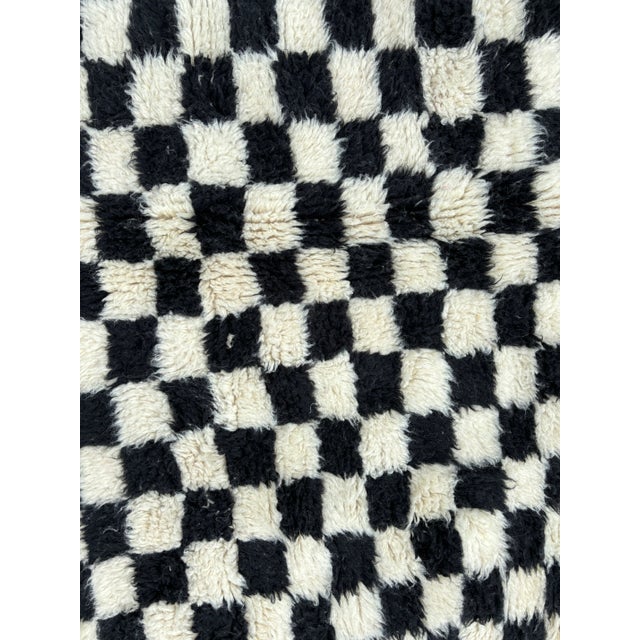 Moroccan Checkered Moroccan Wool Rug For Sale - Image 3 of 9