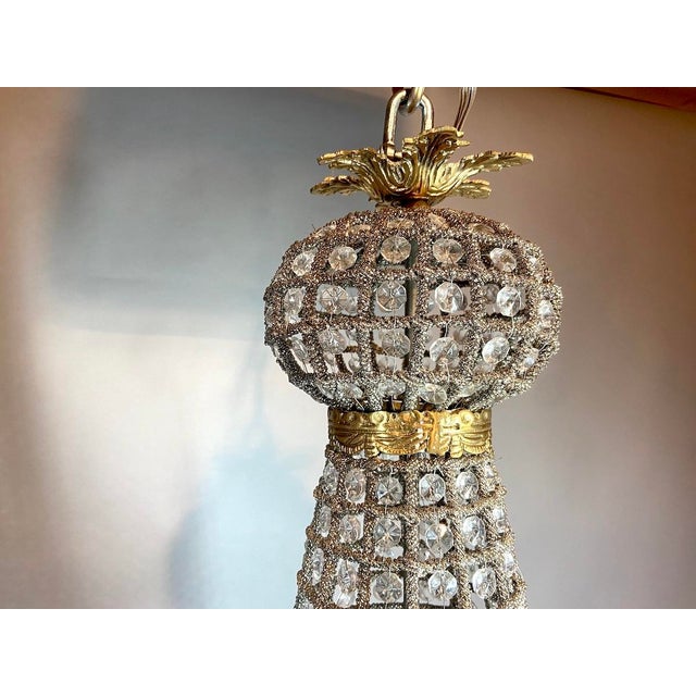 French 1980 Louis XVI Bronze Gold-Finish 6-Light French Chandelier For Sale - Image 3 of 17