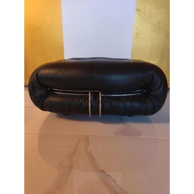 Black Soriana Ottoman in Black Leather by Afra & Tobias Scarpa for Cassina, 1970s For Sale - Image 8 of 11