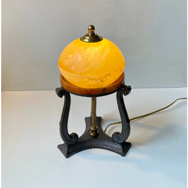 Art Deco Table Lamp in Alabaster and Bronze, 1940s For Sale - Image 3 of 8