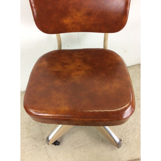 Steelcase Mid Century Industrial Office Chair With Vintage Upholstery and Wheeled Base For Sale - Image 4 of 12
