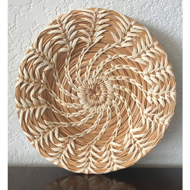 Late 20th-Century Sweetgrass Gullah-Style Decorative Shallow “Bowl Basket” For Sale - Image 18 of 18