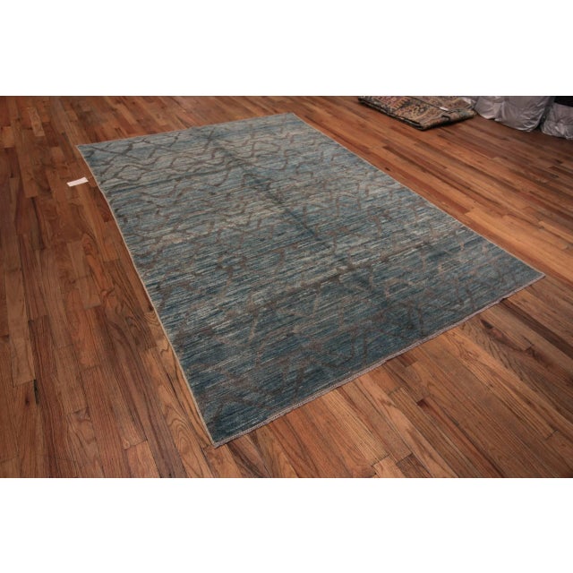 Blue And Brown Abstract Wavy Design Modern Rug, Country of origin: Central Asia, Circa date: Modern Rugs
