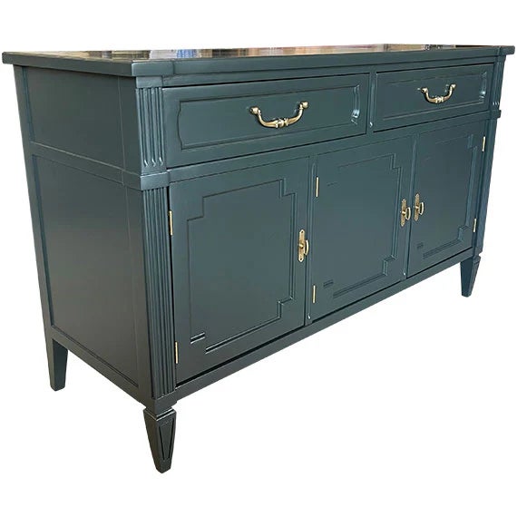 Transitional 1960s Hunter Satin 3 Door 2 Drawer American of Martinsville Vintage Buffet For Sale - Image 3 of 6