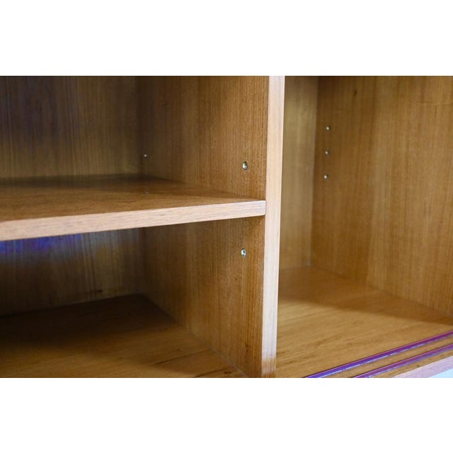 Sideboard attributed to Florence Knoll Bassett for Knoll International, 1950s For Sale - Image 10 of 15