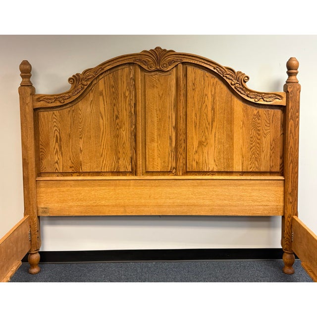 Vintage Oakwood Interiors Carved King Size Bed For Sale In New York - Image 6 of 12