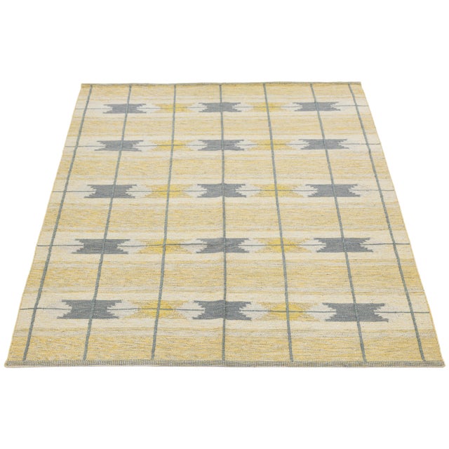 Swedish Style Flat-Weave Wool Rug in Warm Gold, Soft Grey, and Ivory Geometric For Sale - Image 4 of 12