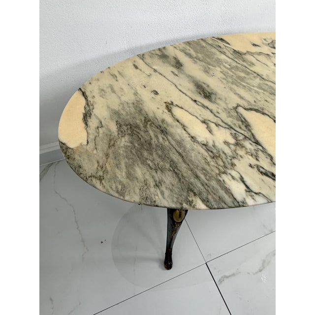 Beige Oval Coffee Table in Brass and Marble, Italy, 1950s For Sale - Image 8 of 12