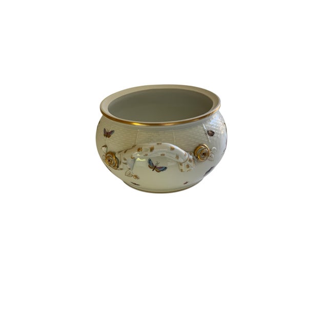 Traditional Herend Rothschild Bird Round Soup Tureen Base W/Handles Porcelain 19/Ro Made in Hungary For Sale - Image 3 of 7