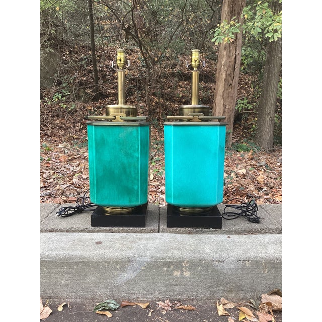 Pair of Edwin Cole for Stiffel Mid-Century Modern Turquiose Lamps With Antique Brass Hardware and Ebony Base, Unmarked For Sale - Image 10 of 11