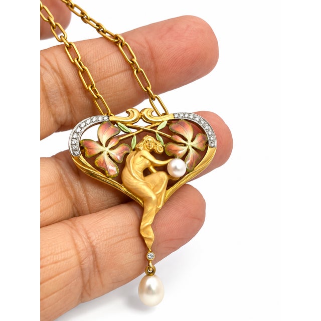 Art Nouveau 1980s Masriera Art Nouveau 18ct Gold Plique-À-Jour Pendant Necklace For Sale - Image 3 of 8
