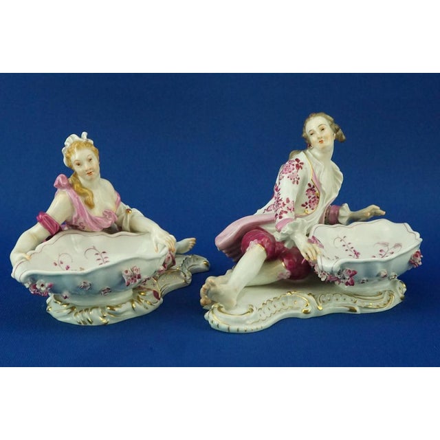 Ceramic Large 19th Century Rococo Salt Shakers with Figures in Polychrome, Vitrified Porcelain from Meissen, Germany, Set of 2 For Sale - Image 7 of 18