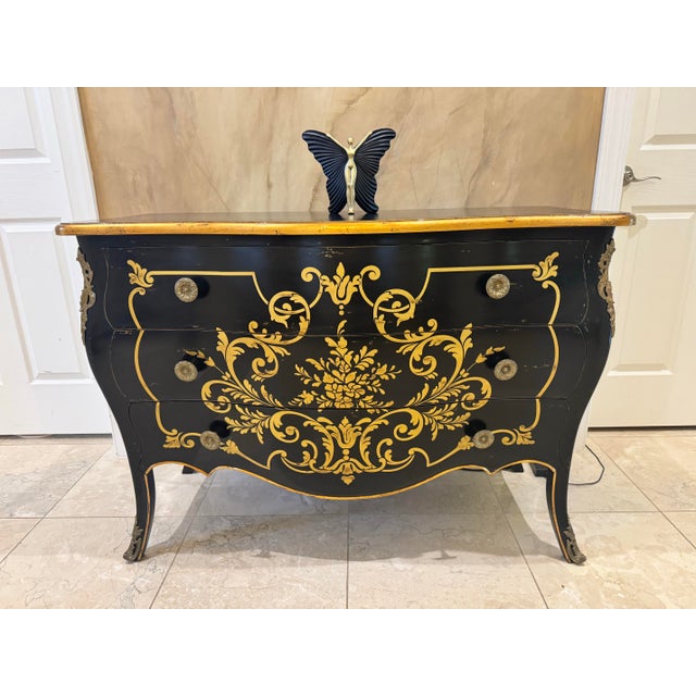 Vintage European Hand-Painted Black & Gold Curved Commode – French Baroque Style For Sale - Image 9 of 10