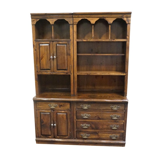 American Sprague and Carleton Country Cabinet Solid Knotty Pine Maker Rustic Americana Style 56" Custom Wall Unit / Bookcase W. Cabinets For Sale - Image 3 of 17