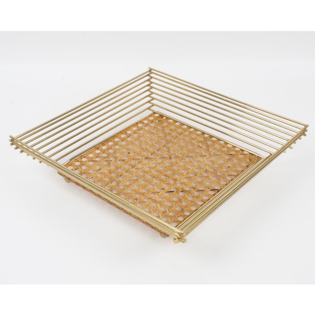 1970s Italian Lucite, Rattan and Brass Barware Serving Tray, circa 1970 For Sale - Image 5 of 10