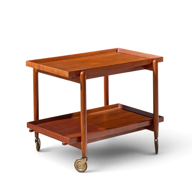 Poul Hundevad for Vamdrup Mid Century Danish Teak Expanding Bar Cart For Sale In Chicago - Image 6 of 10