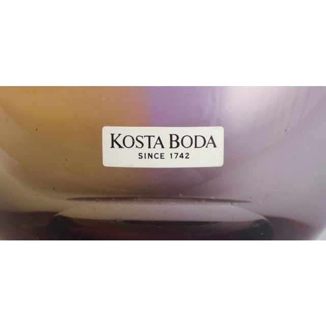 Purple Large Slim-Necked Art Glass Vase from Kosta Boda, Sweden, 1980s For Sale - Image 8 of 10