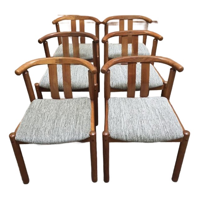 Set of Six Mid Century Danish Modern Teak Dining Chairs by Hans J.Frydendal for Boltinge Stolefabrik, Denmark c.1960 For Sale