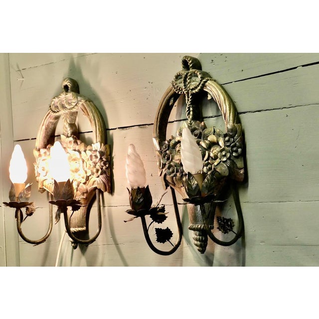 1920s French Carved Flower Basket Wall Lights, 1920, Set of 2 For Sale - Image 5 of 8