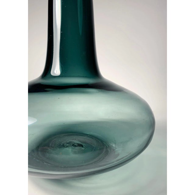 Mid-Century Modern Rare Blenko 5410 Bird or Rooster Vase by Wayne Husted in Charcoal For Sale - Image 3 of 7