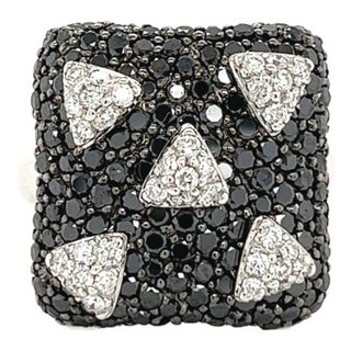 Starlit Night Black and White Diamond Cluster Ring in 18K White Gold, Size 7 For Sale