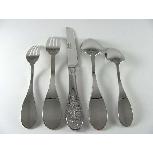 Contemporary New! Contemporary Spode "Big" Christmas Tree Premium 18/10 Stainless Steel Service for 8 Flatware - 40 Piece Set For Sale - Image 3 of 13
