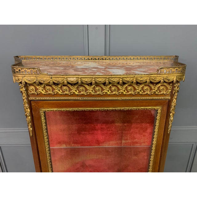 French Mahogany Vitrine by Vernis Martin, 1890 For Sale - Image 4 of 18