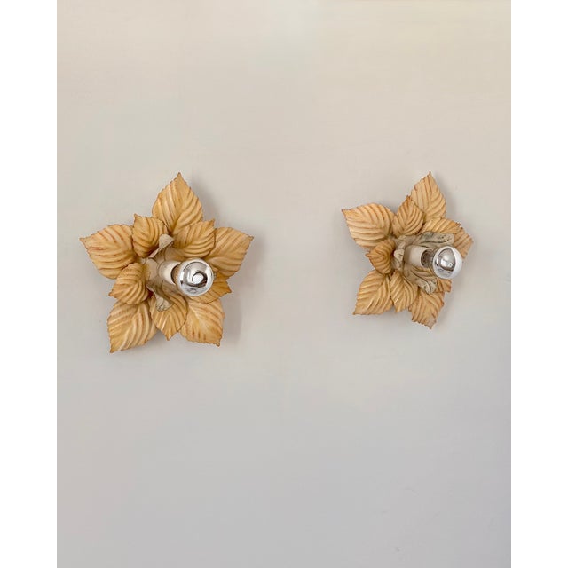 Metal Vintage Flower Wall Sconces in Beige Painted Metal, France, 1970s, Set of 2 For Sale - Image 7 of 7