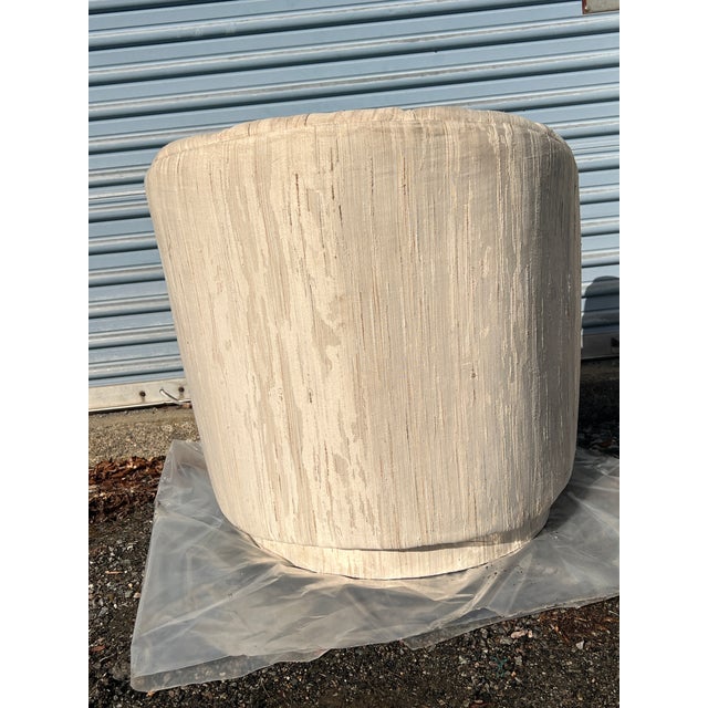 Milo Baughman Style Modern Swivel Chair With Floating Round Base For Sale In New York - Image 6 of 6