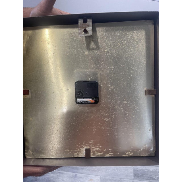 Small Vintage Square Clock from Pragotron, 1970 For Sale - Image 4 of 5