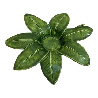 Large Green Daisy Pottery Platter For Sale