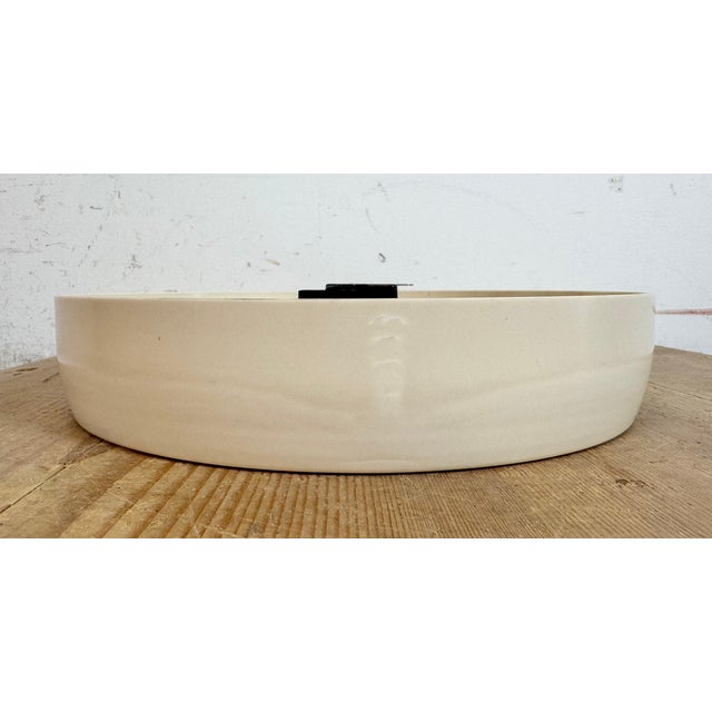 Industrial Beige Bakelite Factory Wall Clock from Pragotron, 1960s For Sale - Image 14 of 17