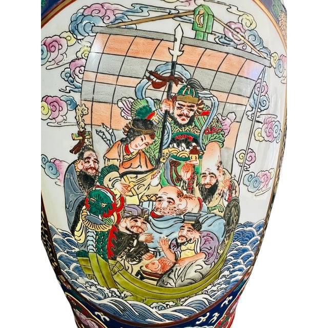 Vibrant Vintage 1970s Chinese Famille Rose Medallion Floor Vase | Chinoiserie Grand Decor With Foo Dog Handles For Sale In Tampa - Image 6 of 15