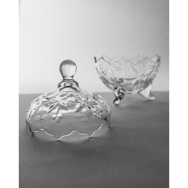 Vintage Clear Glass Footed and Lidded Bonboniere, 1980s For Sale - Image 6 of 11