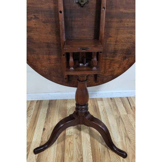 Antique English 19th C Mahogany Queen Anne Round Birdcage Tilt & Turn Top Table For Sale - Image 13 of 18