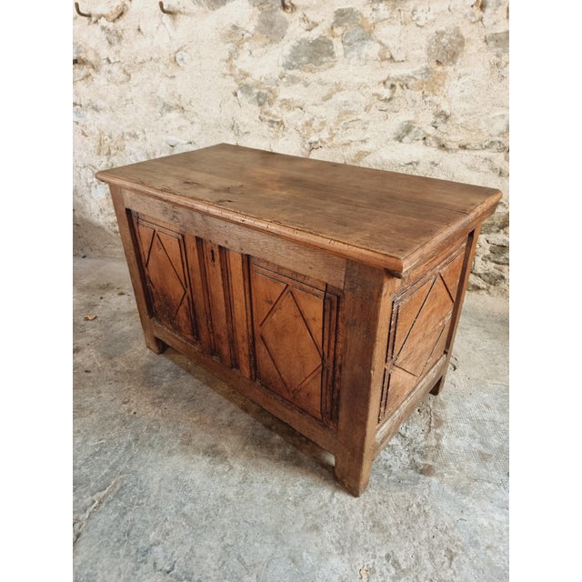 French Louis XIII Chest in Oak and Cherrywood with Iron Hinges, 17th Century For Sale - Image 17 of 18