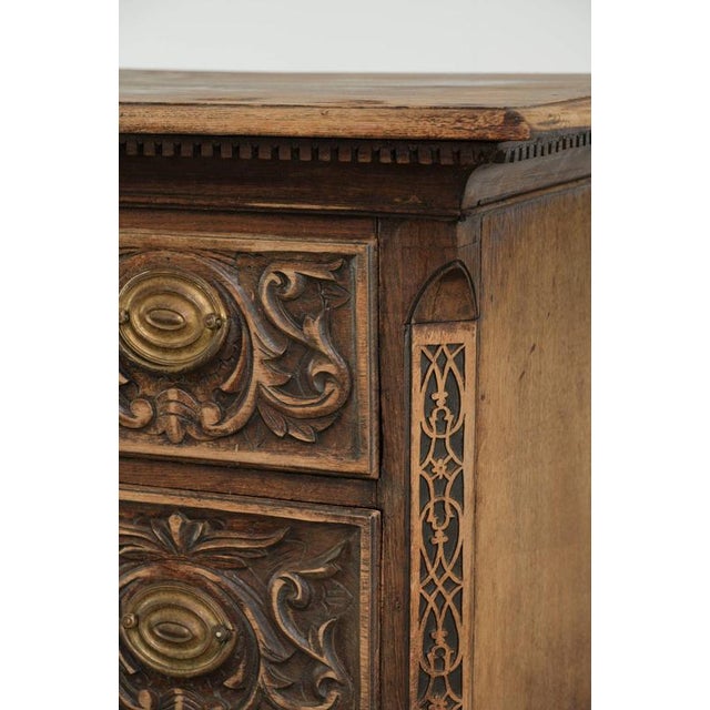 18th Century English Oak Chest of Drawers For Sale - Image 10 of 16