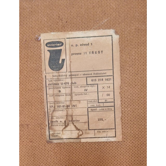 Model U-470 Display Cabinet from Interier Praha, 1960s For Sale - Image 11 of 12